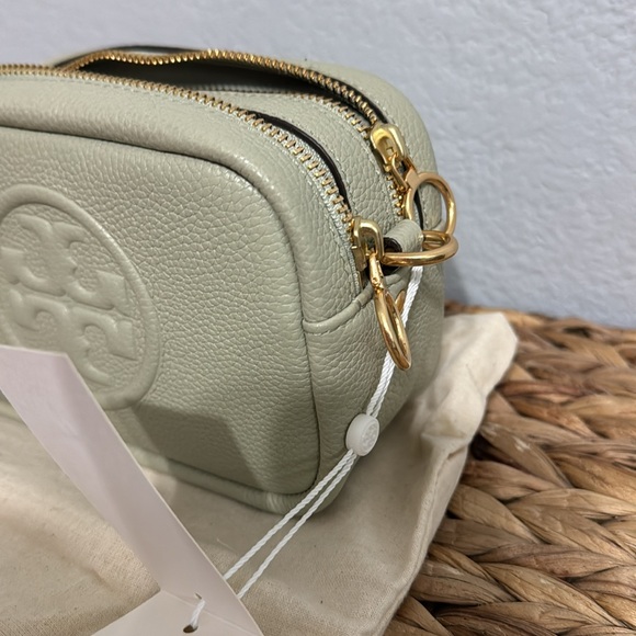 Tory Burch Mint Perry Bomb Mini Bag Crossbody with Embossed Logo - Picture 9 of 9